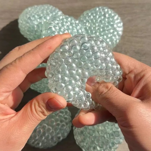 Crunchy Water-Bead Squish Balls — photo 3