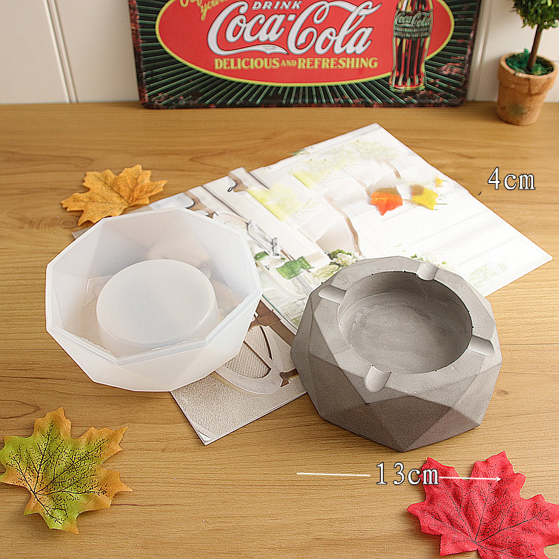 Faceted Ashtray Silicone Mold for Concrete & Resin — photo 2