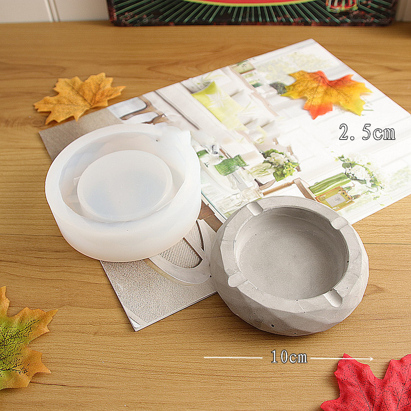 Faceted Ashtray Silicone Mold for Concrete & Resin — photo 3