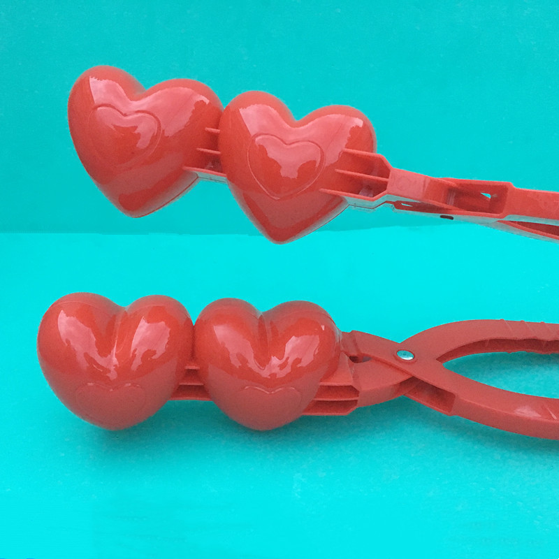 Heart-Shaped Snowball Maker Clip Tool