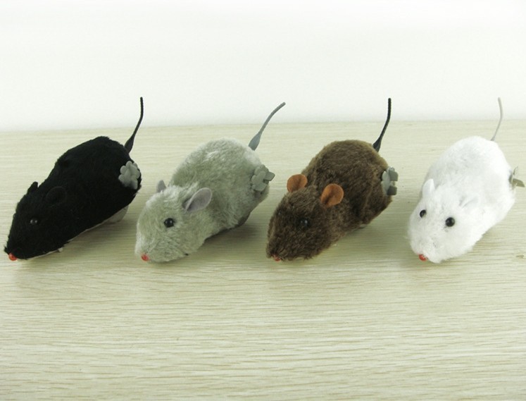 Wind-Up Running Mouse Plush Prank Toy โ photo 3