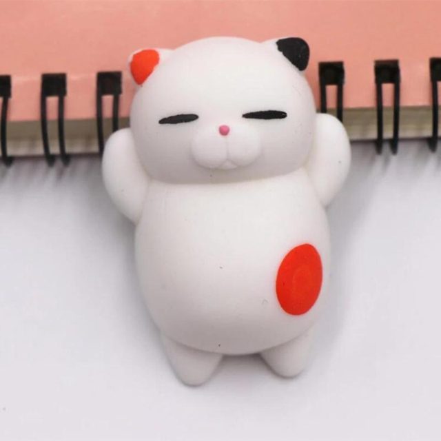 Lucky Wave Kitty Mochi