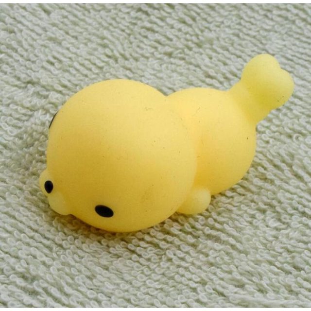 Buttercream Seal Pup Mochi Squishy
