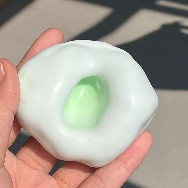 Cloud Dough Color-Pop Squeeze Ball (Green)