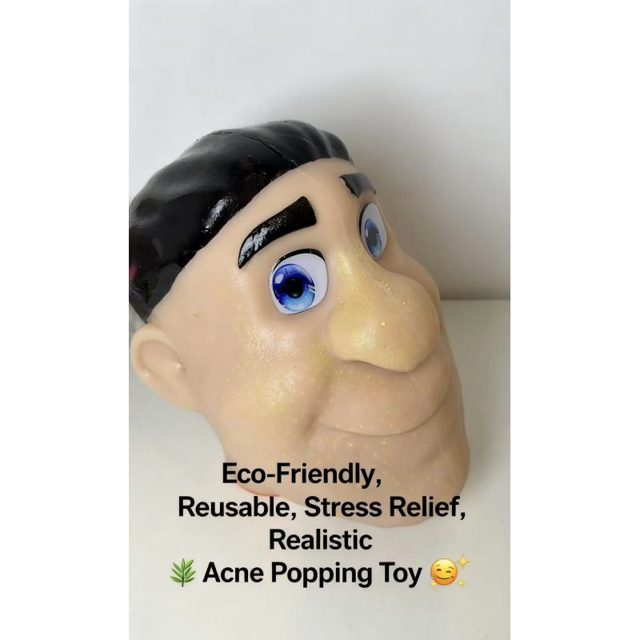 Pop-a-Pimple Squeezy Face Toy โ photo 2