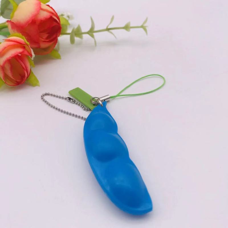 Squeeze-a-Bean Edamame Pea Pod Keychain โ photo 2