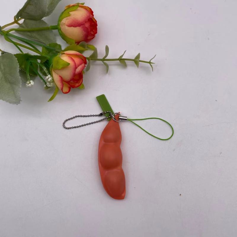 Squeeze-a-Bean Edamame Pea Pod Keychain โ photo 3