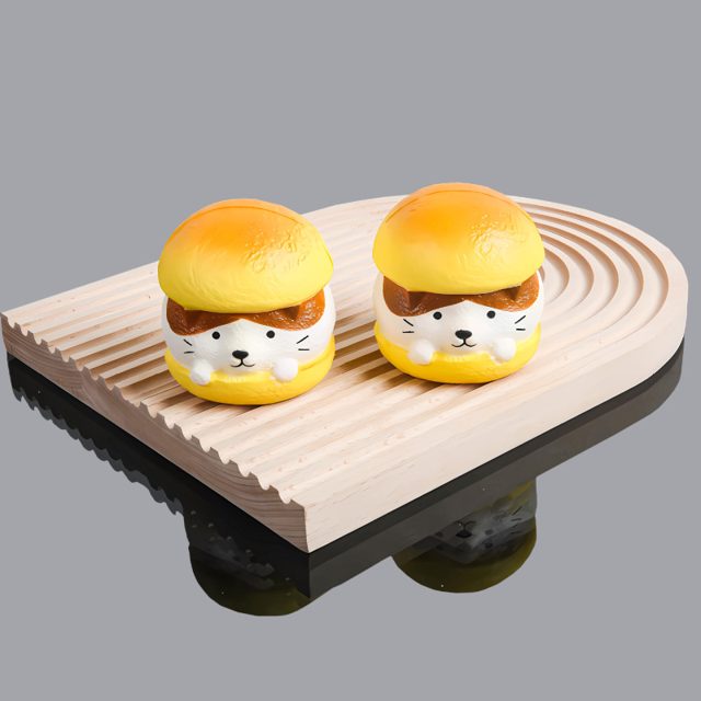 Kitty Caramel Cream Bun Squishy