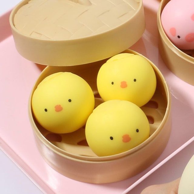 Baby Chick Bao Bun Squishies in Steamer