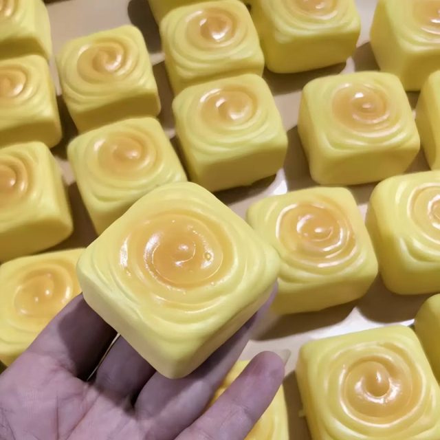 Custard Swirl Square Bun Squishy