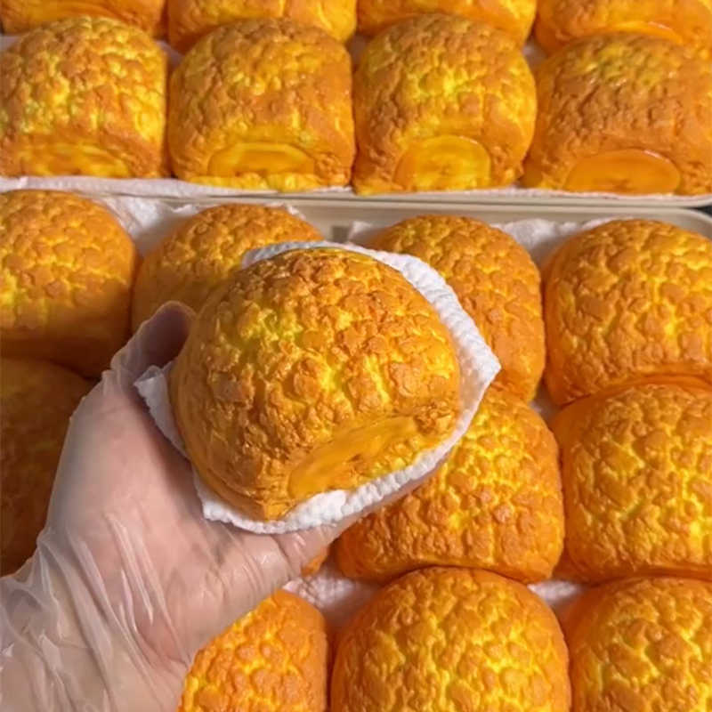 Custard Pineapple Bun Squishy โ photo 3