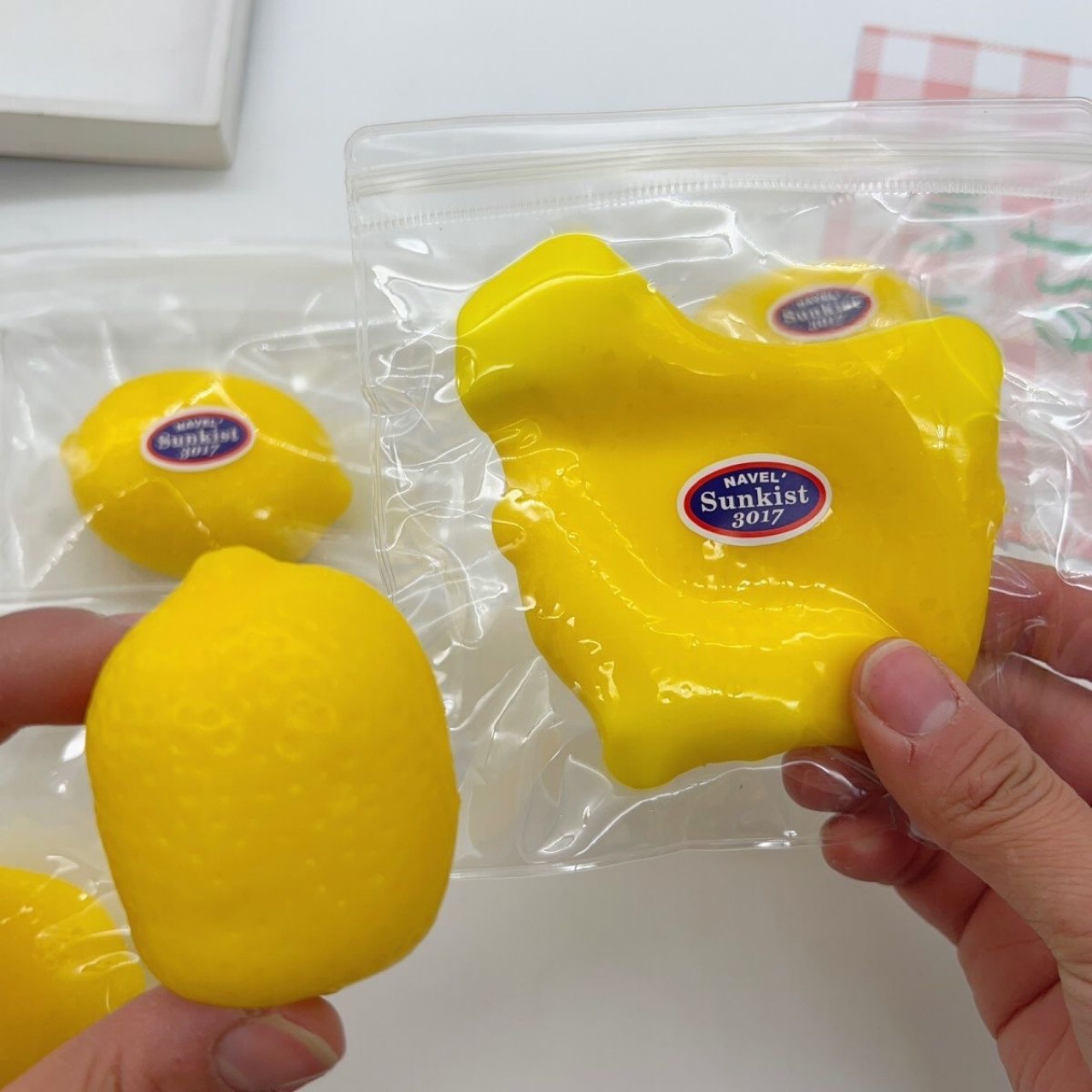 Squishy Stretch Lemon (Squeeze Splat Toy)