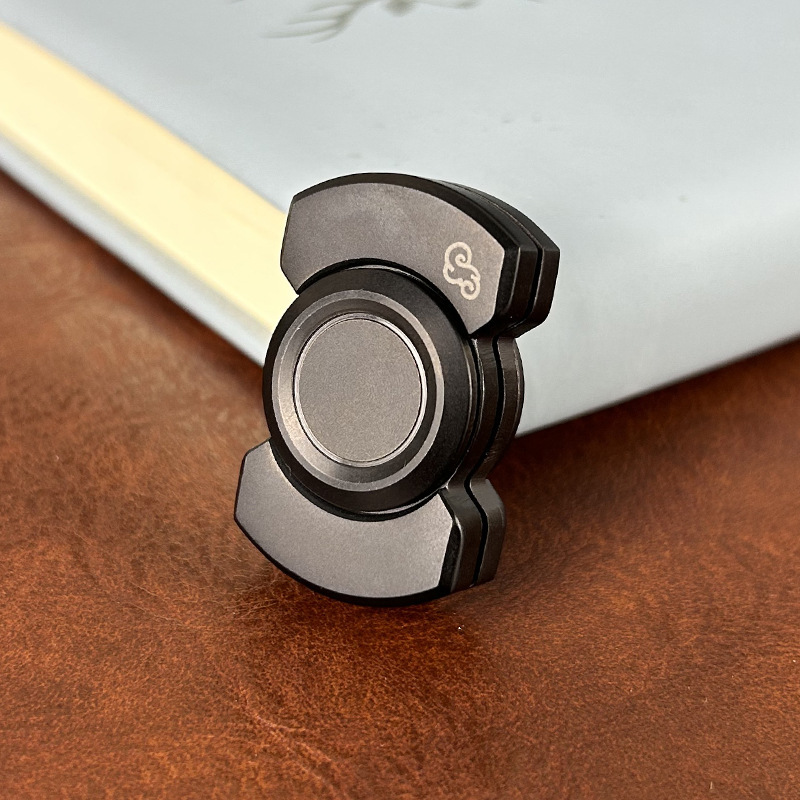 Metal Two-Wing Fingertip Spinner Fidget โ photo 2